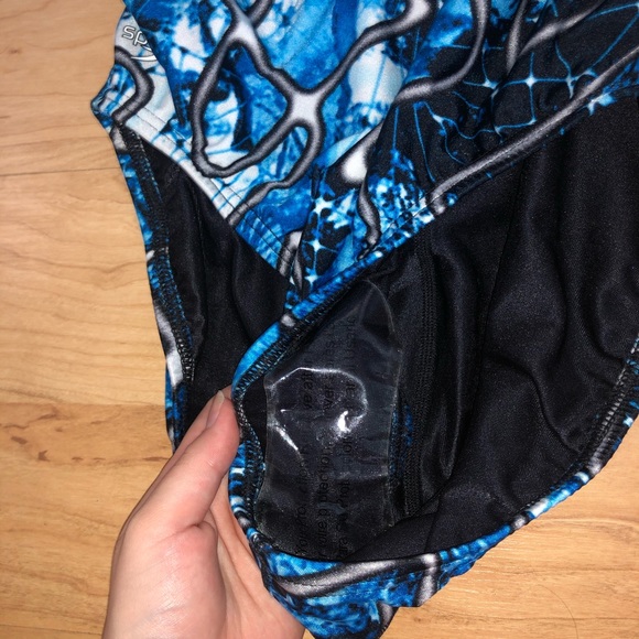 Speedo Cute Open Back Racing Swimsuit 💙 - Picture 2 of 5